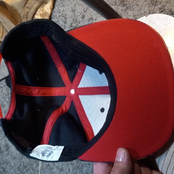 Lighting bolt ball cap - Picture 3 of 5